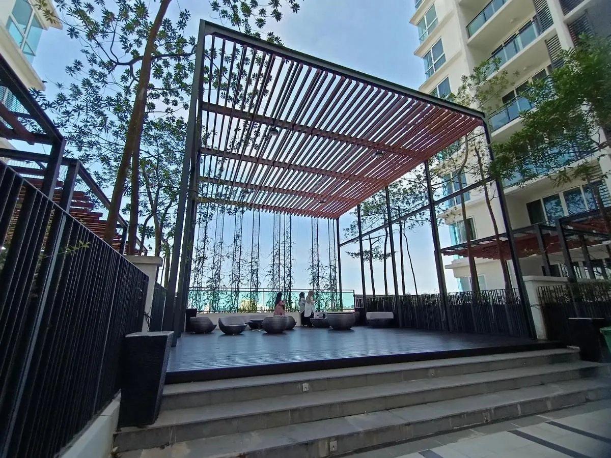 Pax 6+3 Grand Lux Melaka Homestay 0*, Малакка Малайзия
