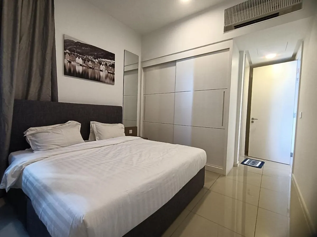 Pax 6+3 Grand Lux Melaka Homestay Malacca