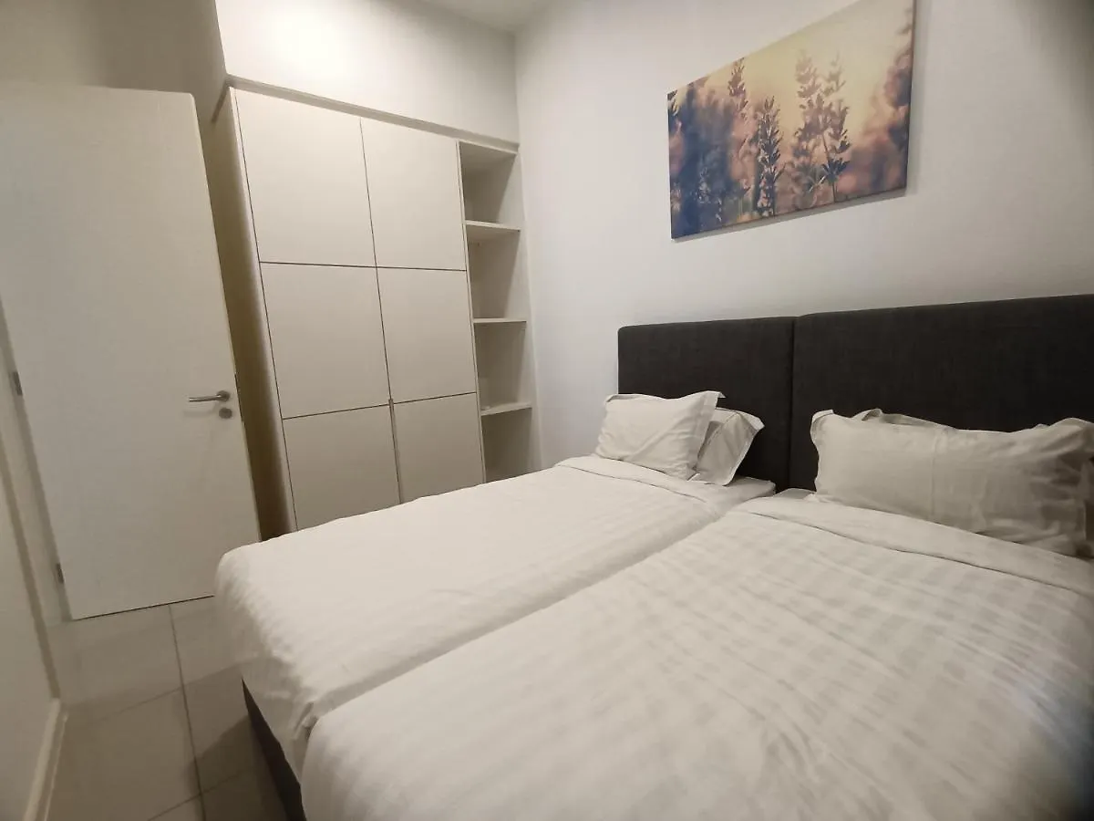 Apartment Pax 6+3 Grand Lux Melaka Homestay